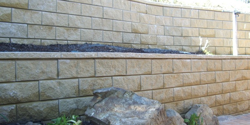 retaining-1